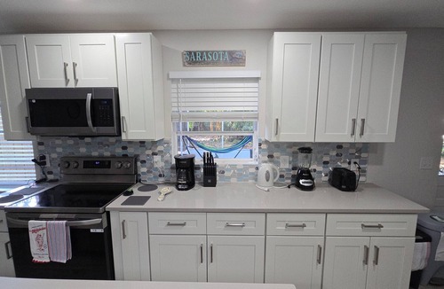 South Sarasota House | Spacious 4BR Getaway Close to Siesta Key