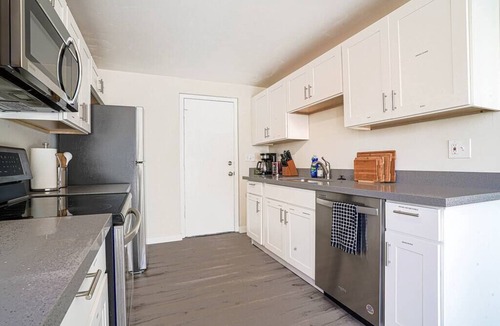 SeaTac House | Spacious 4BR Home - 5 min to SeaTac Airport