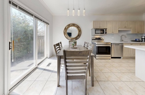 Richmond Hill House | Spacious 4BR Home with Backyard + Patio + Parking