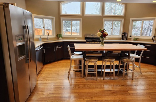 South Boulder House | Spacious 4BR Home Near Trails & Shops – AC, WiFi, & Family-Friendly!