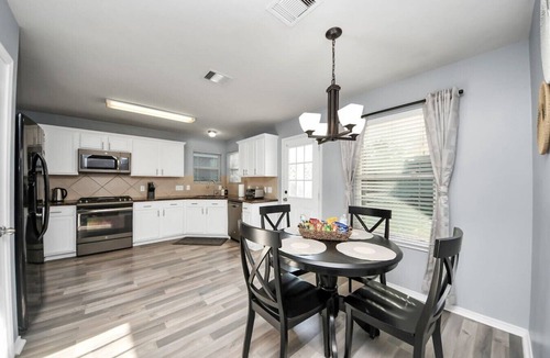 Northside House | Spacious 4BR Home with Game Room
