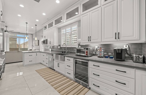 Downtown Sacramento House | Spacious 4BR Midtown Home - Perfect for Big Groups