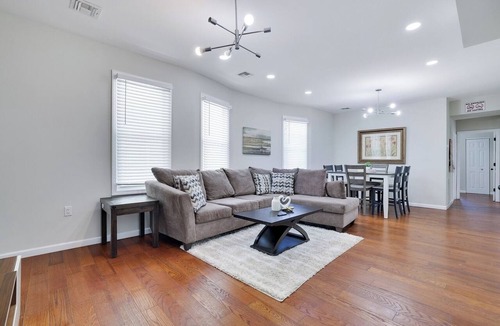 Weequahic Apartment | Spacious 4BR Newark Home – Family and Comfort