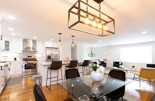 Randolph House | Spacious 4BR with Modern Amenities – Family-Friendly