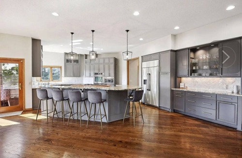 Eden Prairie House | Spacious 5-bed home in convenient Eden Prairie location with incredible views!