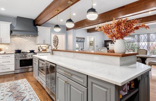 Menands House | Spacious 5-bed house centralized within hour of skiing, Race track & Lake George