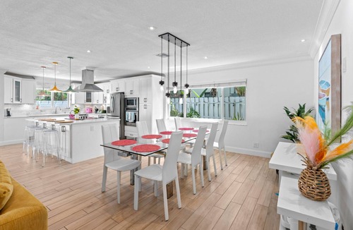 Coral Ridge Isles House | Spacious 5-bedroom house with fitness room and AC in welcoming Fort Lauderdale