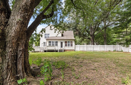 Mechanicsville House | Spacious 5-bedroom house with AC and WiFi in delightful Mechanicsville