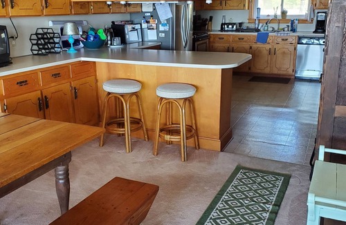 White Lake House | Spacious 5-bedroom lakefront house in White Lake, NC.