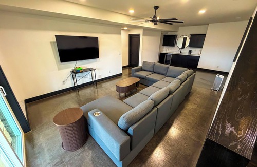 Elizabethtown House | Spacious 5-bedroom house in serene Elizabethtown neighborhood made for groups