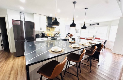 Lawrenceville House | Spacious 5-bedroom house in awesome Lawrenceville with AC