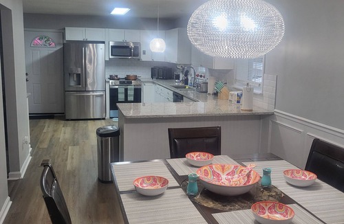 Warner Robins House | Spacious 5-bedroom house in delightful Warner Robins with AC