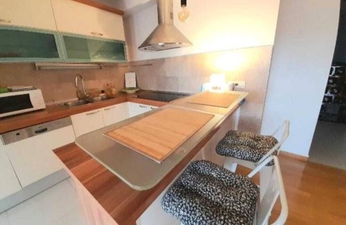 Znjan Apartment | Spacious 5-bedroom apartment in awesome Split with AC