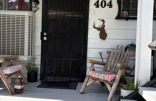 Crestline Ski Chalet | Spacious 5-bedroom chalet in gorgeous Crestline with AC