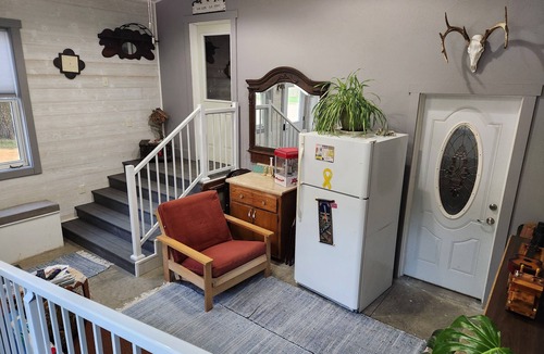 Agency Village House | Spacious 5-bedroom country house in marvelous Summit with WiFi, AC