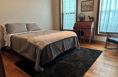 Whitewood House | Spacious 5-bedroom farmhouse near Sturgis with WiFi