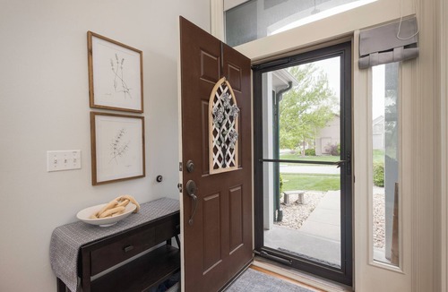 Basehor House | Spacious 5-bedroom house 30 minutes away from Arrowhead and the airport, Golf!