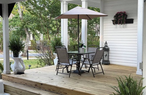 Opelika House | Spacious 5-bedroom house with WiFi, AC in welcoming Opelika