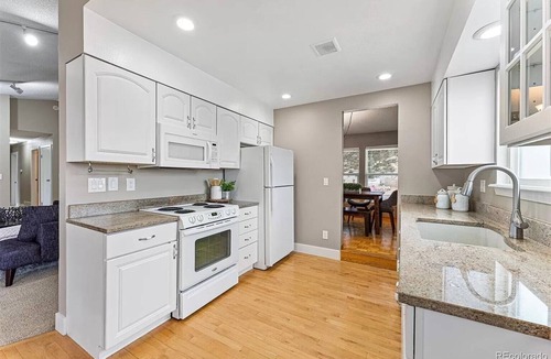 Tollgate Overlook House | Spacious 5-bedroom house in enchanting Aurora with ,RV Parking Area,WiFi,AC etc.