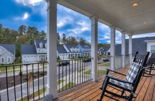 Evans House | Spacious 5-bedroom house in River Island