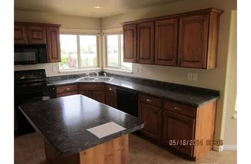 Hooper House | Spacious 5-bedroom house with WiFi, fitness room in wonderful Hooper