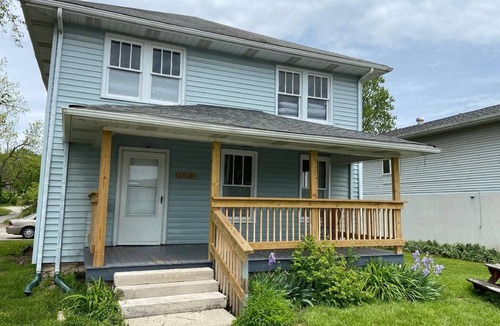 Bloomington House | Spacious 5-Bedroom Home Near Downtown Bloomington with King & Queen Beds
