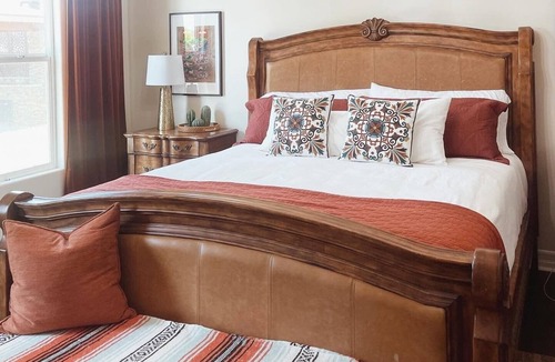Lincoln Acres House | Spacious 5-bedroom estate in San Diego with Pool, Jacuzzi, and Mini Golf