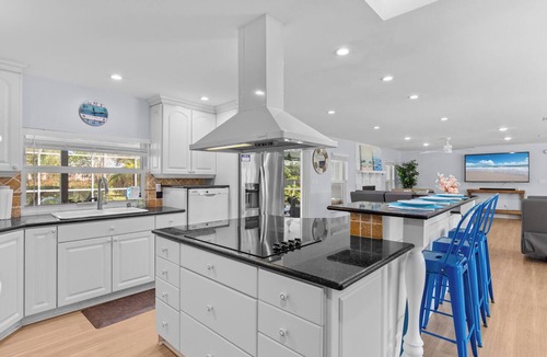 Vero Beach South House | Spacious 5 BR Retreat with Game Room & Heated Pool