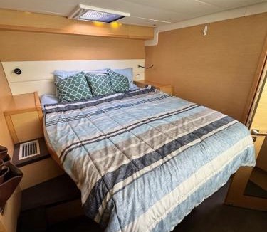 Key West Boat Rental | Spacious 52 ft Catamaran for Dockside Stay