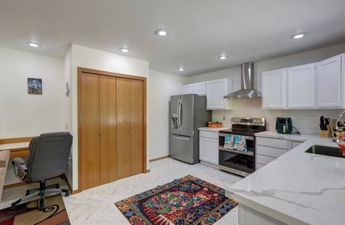 Des Moines House | Spacious 5bd home Close Redondo Beach+Valley hospital with AC in Des Moines WA