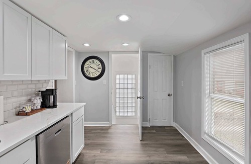 Berwyn House | Spacious 5BR 2BA Berwyn Home