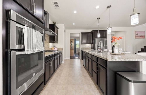 Mira Loma House | Spacious 5BR 4BA House in Jurupa Valley/BBQ Grill
