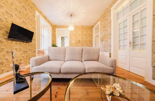 Chiado Apartment | Spacious 5BR Apartment, Central, Stylish