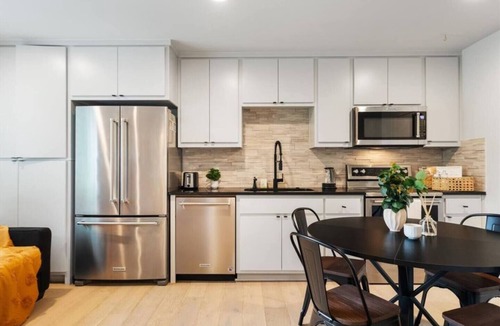 Swede Hill House | Spacious 5BR Central Austin Home w/Pool, Sleeps 13