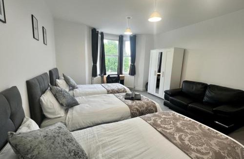 Newcastle-upon-Tyne Apartment | Spacious 5Br retreat Perfect for Contractors