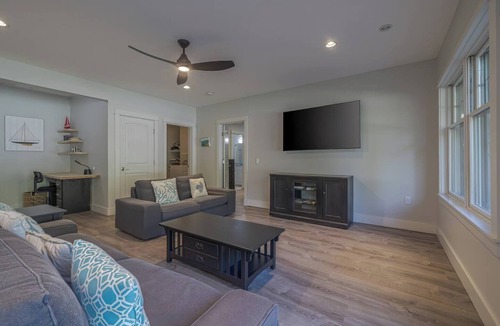 Mount Desert House | Spacious 5BR Home in Center of MDI [Loons Landing]
