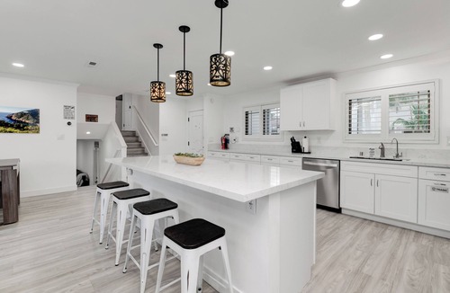 San Carlos House | Spacious 5BR Home with Heated Pool, Spa, and Dual Master Suites - Arcade Room