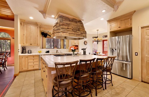 Evergreen Estates Cabin | Spacious 5BR Mountain Estate: 5-Car Parking, Pet-Friendly, Deck & Hot Tub