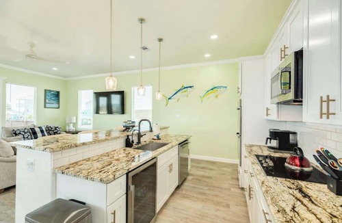 Surfside Beach House | Spacious 5BR Surfside Retreat Steps From Beach