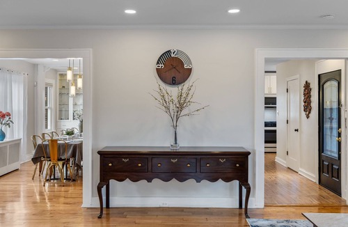 Teaneck House | Spacious 5BR w Parking, near NYC, MAJOR INTERNATIONAL SPORTING EVENT