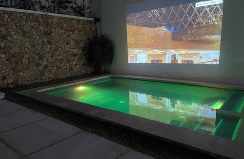 Joyas De Brisamar House | Spacious 6-bedroom house with AC and WiFi in lovely Acapulco de Juárez