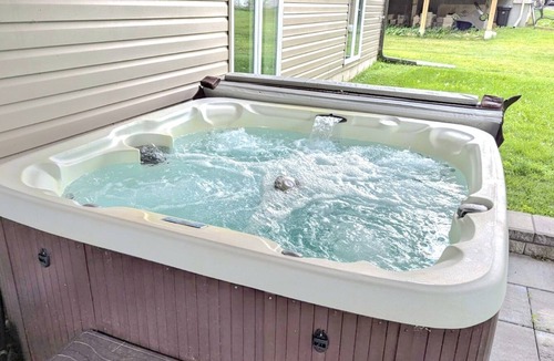 Port McNicoll House | Spacious 6-bdrm luxury, modern house with lake view in cottage country, Ontario