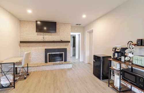 Oxon Hill-Glassmanor House | Spacious 6-bedroom house Minutes From Washington Dc & National Harbor