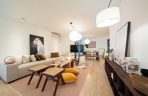Jing'an Apartment | Spacious 6-bedroom apartment in Shanghai