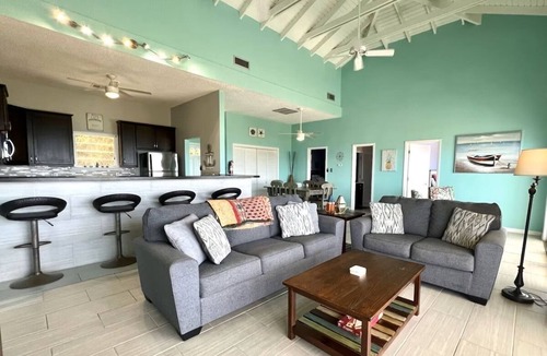 Estate Cotton Valley Villa | Spacious 6-bedroom villa with AC and large private pool