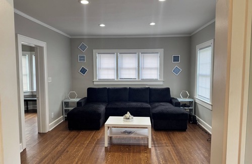 Mapleton/Fall Creek House | Spacious 6-bedroom house in Indianapolis near downtown, fairgrounds, speedway