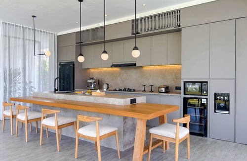 Tumbak Bayuh Villa | Spacious, 6 Bedroom Villa near Canggu Area