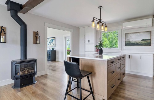 Blooming Point House | Spacious 6 BR Water view home - Sleeps 11 - Private - Near beach