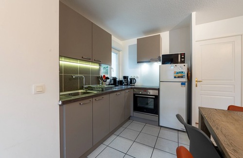 Brides-les-Bains Apartment | Spacious 6-Person Apartment in Central Brides-les-Bains with Mountain View