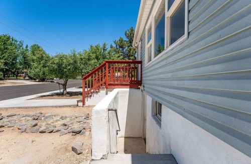 West University House | Spacious 6BR, 5BA House Near UNR & Downtown Reno